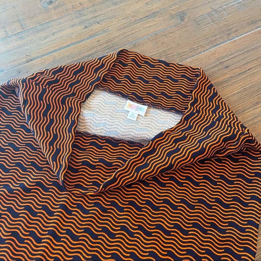 LuLaRoe XL Cassie skirt- navy blue & orange print - Picture 4 of 13